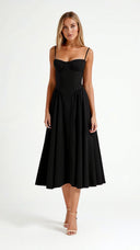 Corset-Style Midi Dress – Strapless & Pleated Design