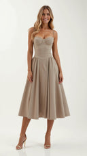 Corset-Style Midi Dress – Strapless & Pleated Design